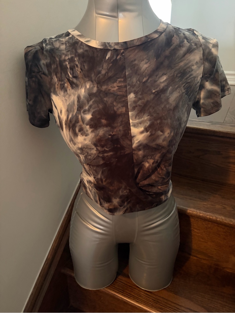 Cozy Casual Tie-Dye Cropped Short Sleeve Top - Brown & Gray